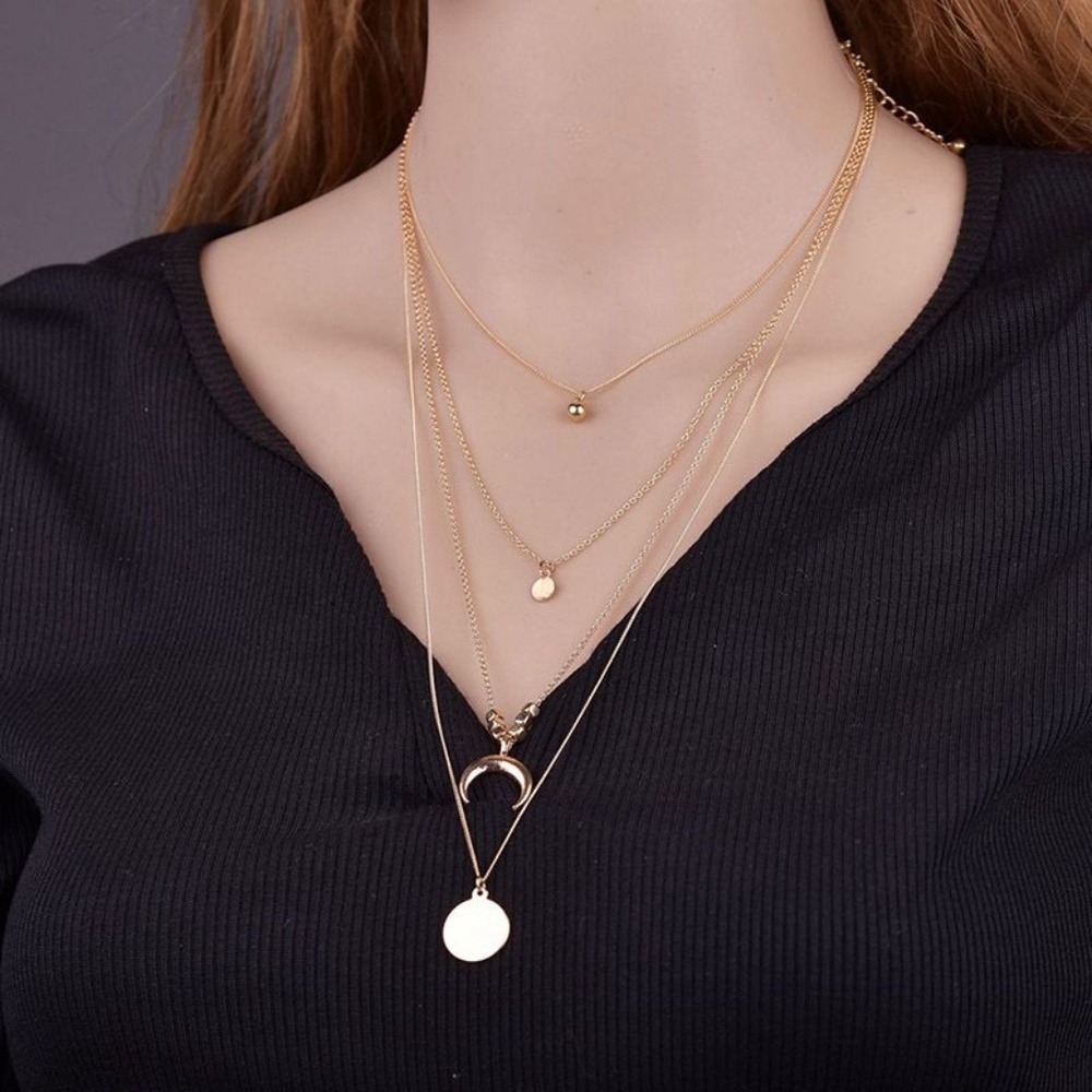 *AGATHE* Gold Multilayer Moon Fashion Necklace